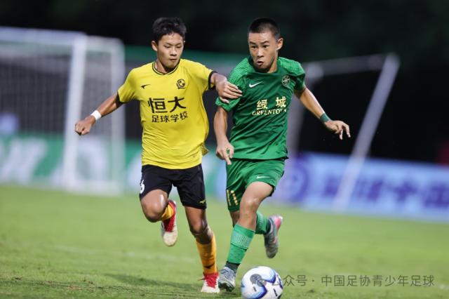 hs, 校上下最深, 困境的影响